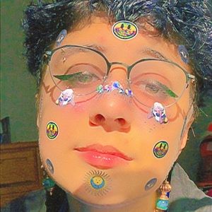 Meet your Posher, Celeste